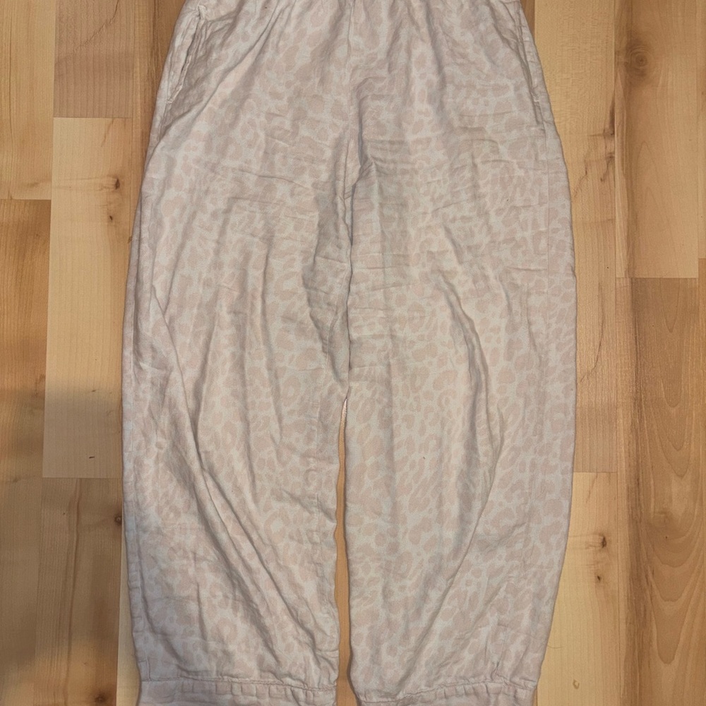 Victoria's Secret Light Pink Lounge Pants